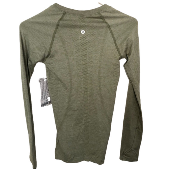 NWT Swiftly Tech Long-Sleeve Shirt 2.0 - Picture 1 of 4